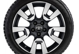 Kompletne koło zimowe na feldze aluminiowej Nowy RAV4 18"