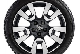 Kompletne koło zimowe na feldze aluminiowej Nowy RAV4 18"